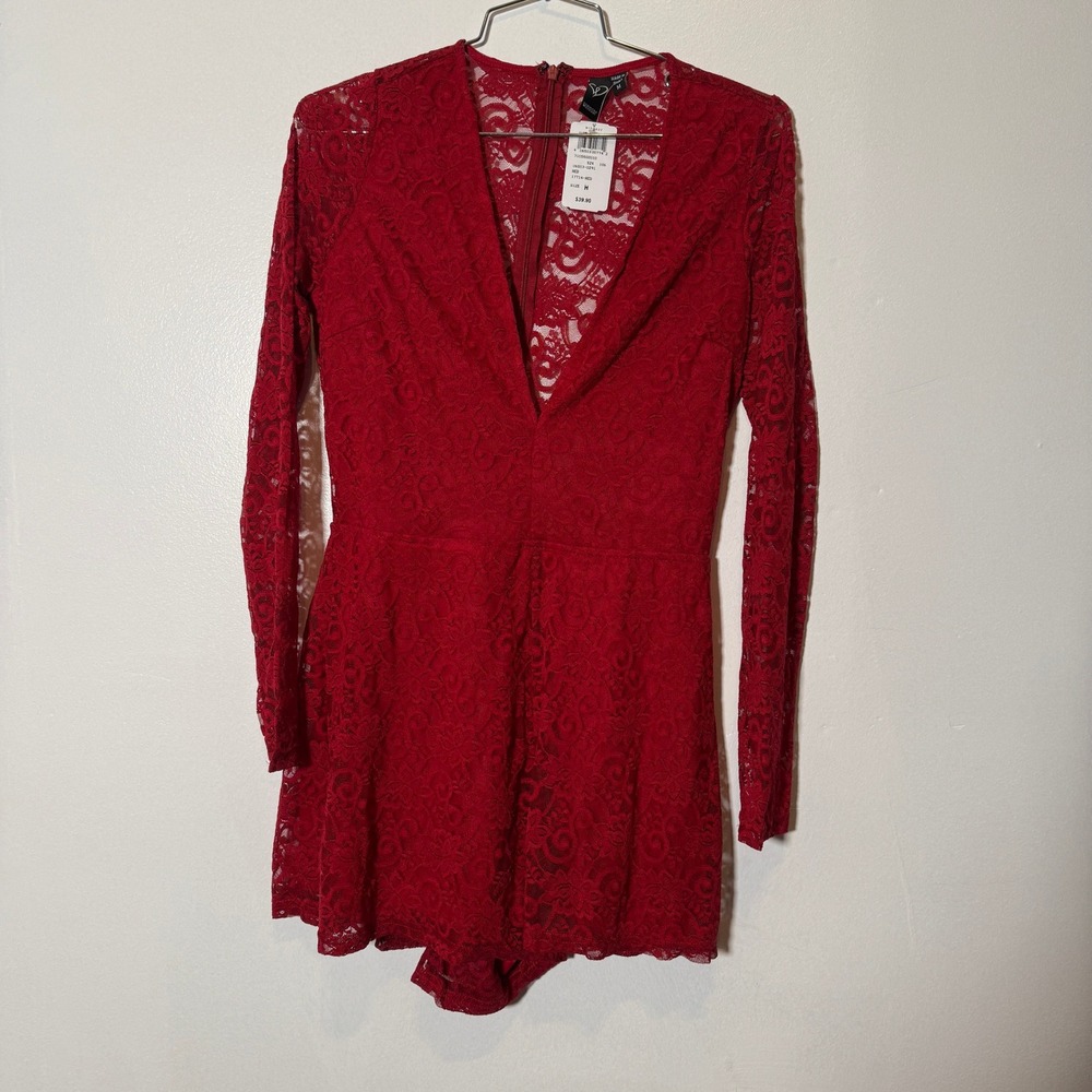Windsor Romper Womens Medium Red NWT Lace Deep V-Neck Long Sleeve 17714-RED